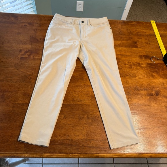 Men's Lululemon ABC Slim pants Tan Pants size 29
